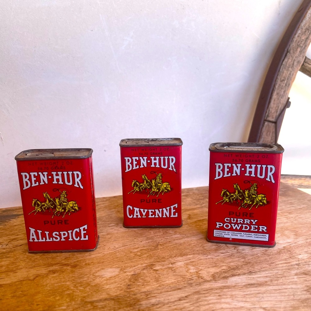 BEN-HUR SPICE TINS Vintage 1940’s-1950’s Partially Full 2 Ounce Horses Charming!